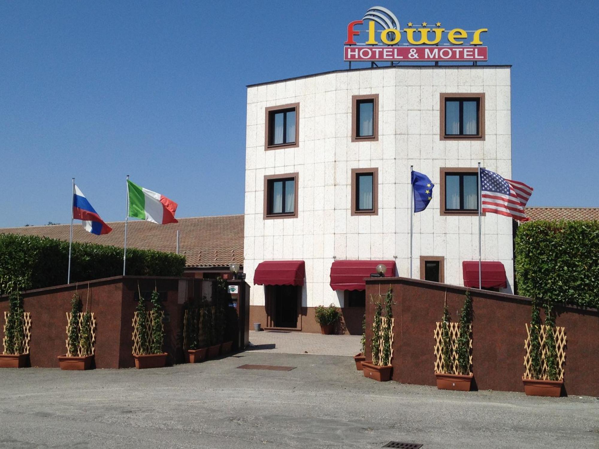 Hotel Motel Flower Нови-Лигуре Экстерьер фото