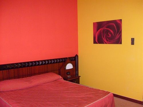 Hotel Motel Flower Нови-Лигуре Экстерьер фото
